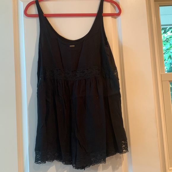 Black Volcom Romper size xs! - Picture 2 of 3